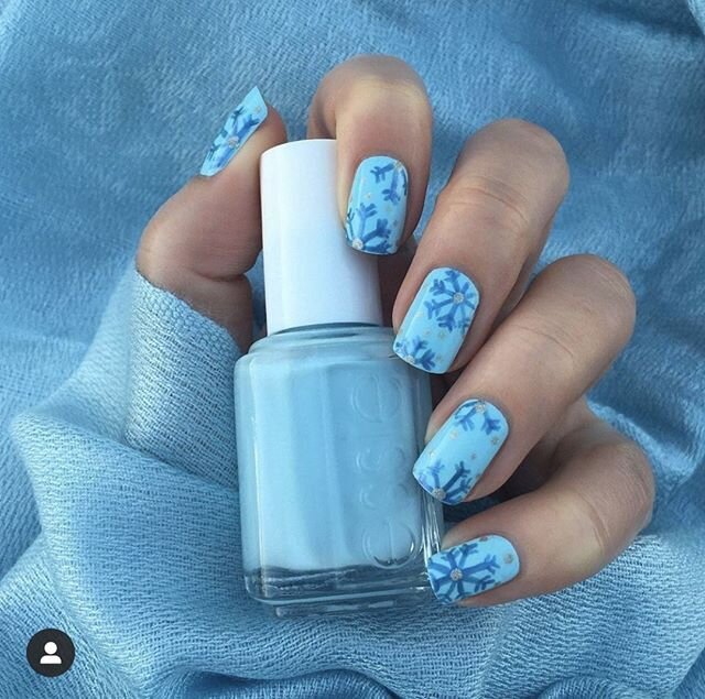 Winter Time calls for a fresh manicure! Here is some inspiration for you. Do you prefer natural painted nails, acrylic, or gel? ⠀
⠀
Photo Credit // @essieyall⠀
⠀
#essienails #nailtime #manicuretime #wintertime #winterishere #winterinpired #winternails #winterwonderland #nailsofinstagram #naildesigns #nailgame #nailsalon #nailinstagram #naildesigner #nailgram #nailclub #nailstudio