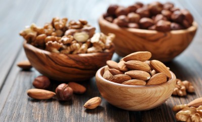 Almonds-walnuts-and-hazelnuts